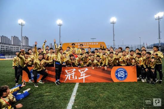 阿斯顿维拉正密切关注亚伯拉罕，不排除他们在1月的转会市场中进行尝试。
